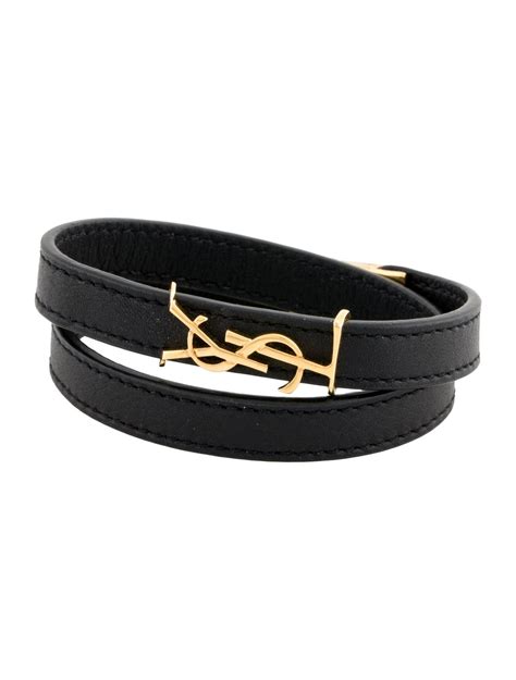 CASSANDRE double wrap bracelet in leather and metal.